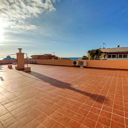 Beautiful Renovated Apartment With Air Conditioning Just Steps From The Sea In Playa San Juan Exterior foto