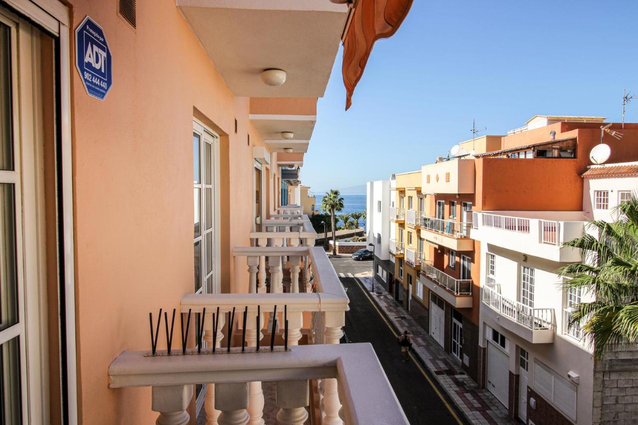 Beautiful Renovated Apartment With Air Conditioning Just Steps From The Sea In Playa San Juan Exterior foto